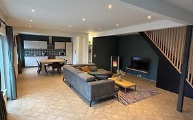 Happy Duplex